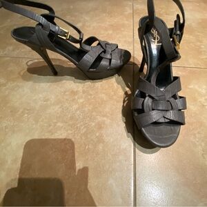 Saint Laurent Grey Alligator Embossed 75 Tribute Heels Size 38.5 EU